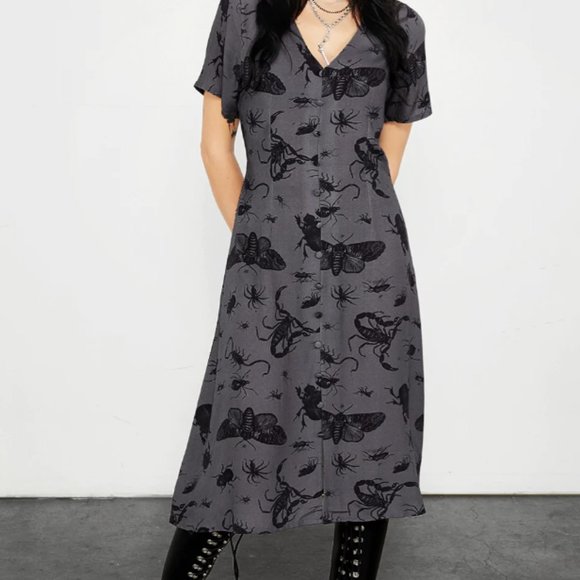 Disturbia Dresses & Skirts - Disturbia Parasite Midi Dress Size 8 / Small